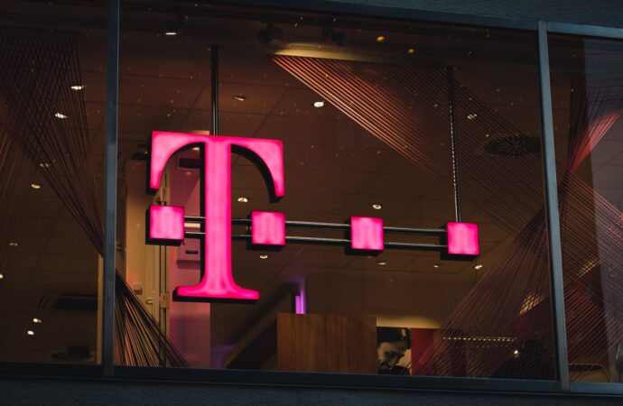 Liczba klientów T-Mobile w Polsce przekroczyła 12 milionów